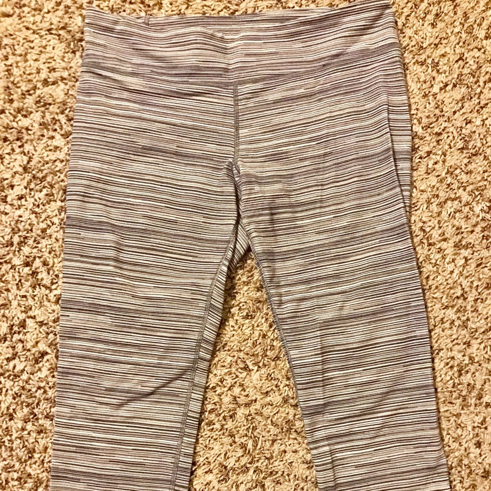 Under Armour Fitted Crops